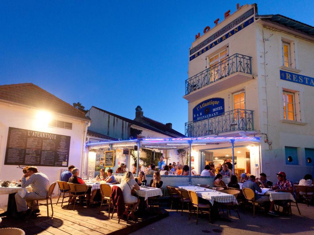 Hotel De L'Atlantique La Tranche-sur-Mer Exterior foto